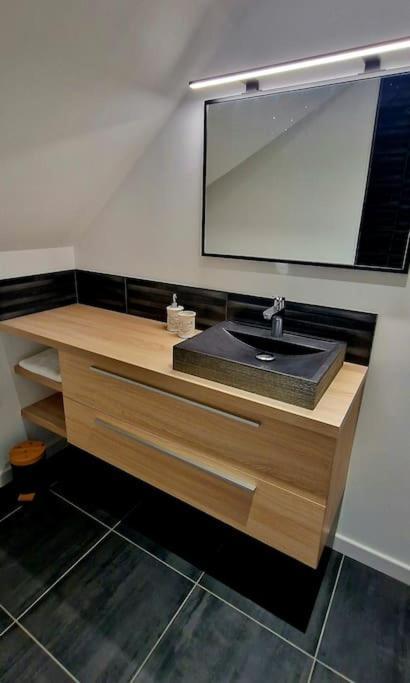 Appartement Charmant Et Spacieux Auxerre Kültér fotó