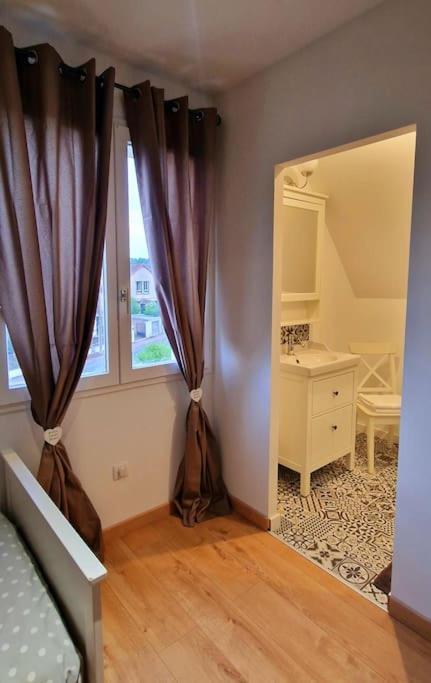 Appartement Charmant Et Spacieux Auxerre Kültér fotó